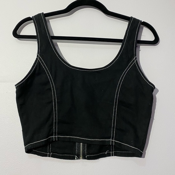 Forever 21 Zippered Crop Top - Picture 2 of 3